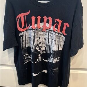 Tupac Graphic Tee - Black